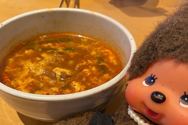 焼肉きんぐの辛いスープ